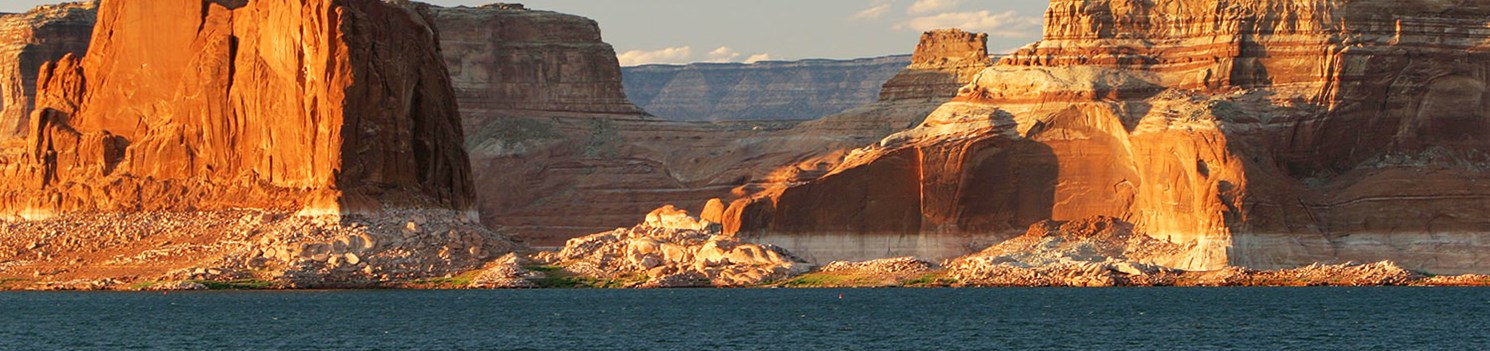 lake-powell-scenic-1560_hero